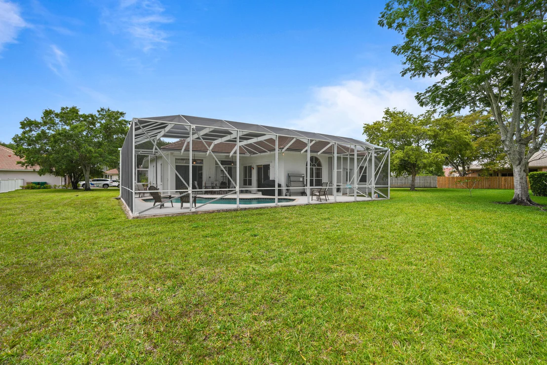 Photo of 16245 Seneca Circle