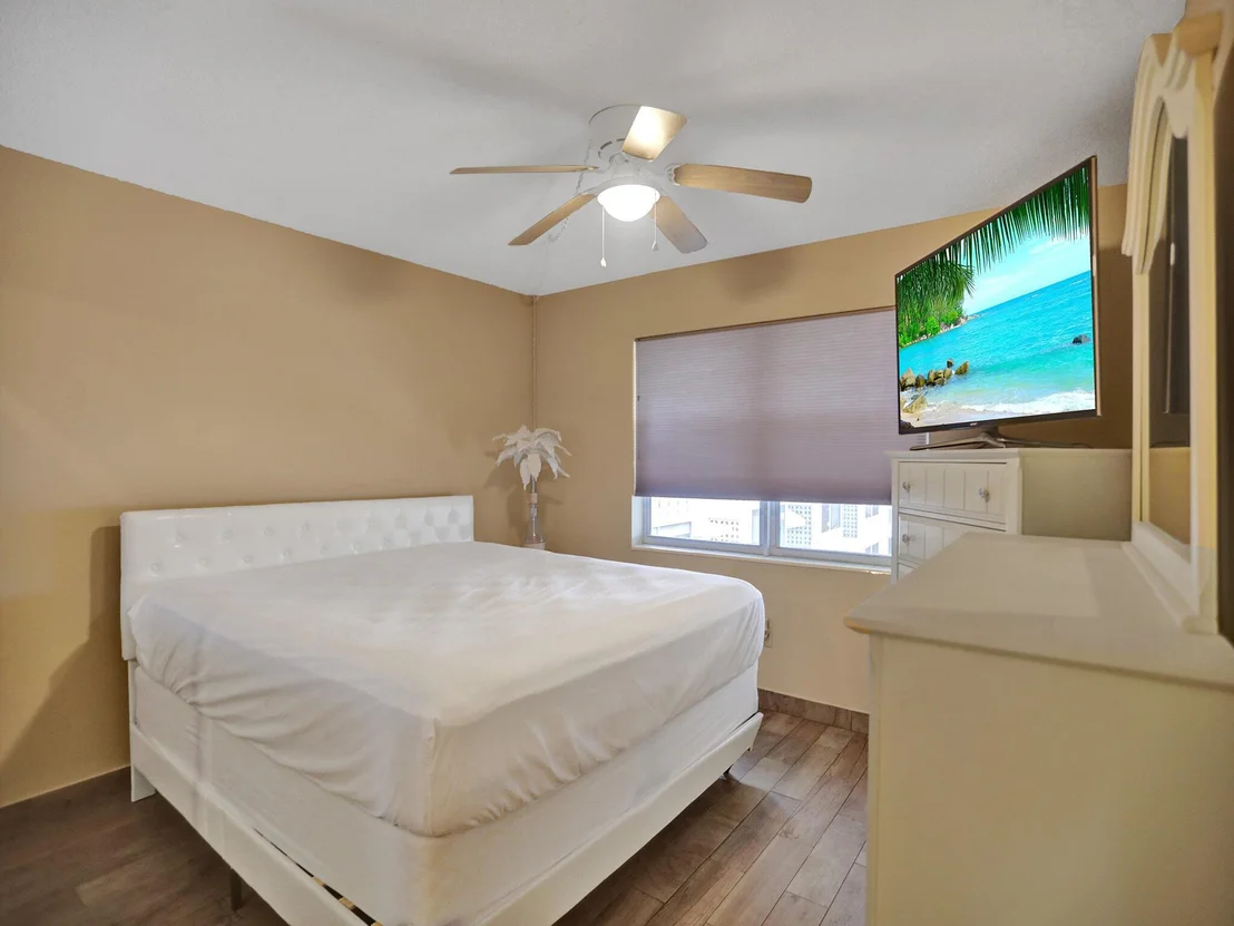 Photo of Unit 304 at 700 Pine Drive