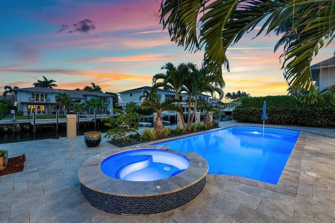 Photo of 953 Banyan Drive