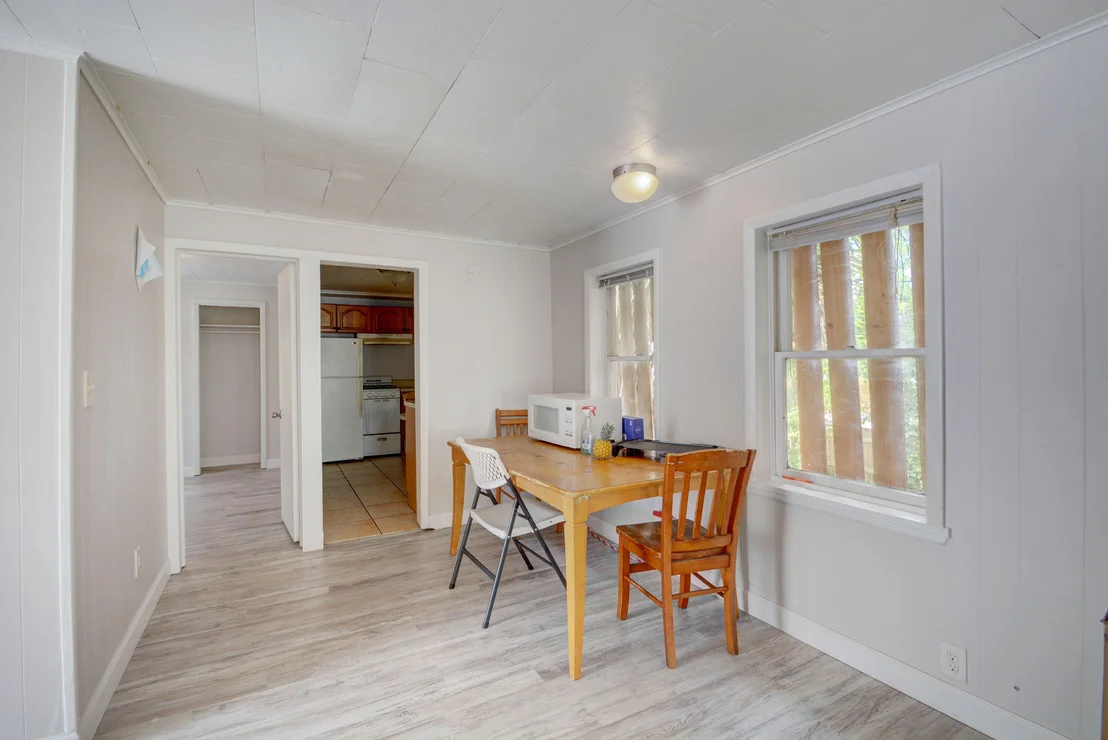 Photo of 215 N E Street
