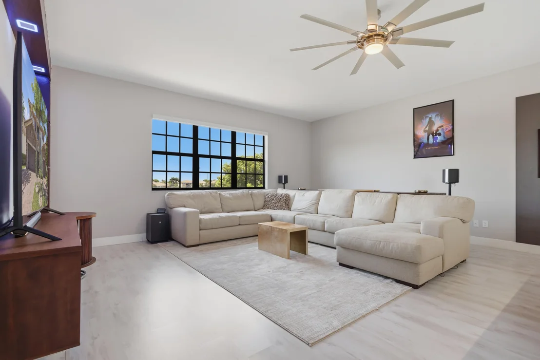 Photo of 10271 Peninsula Place