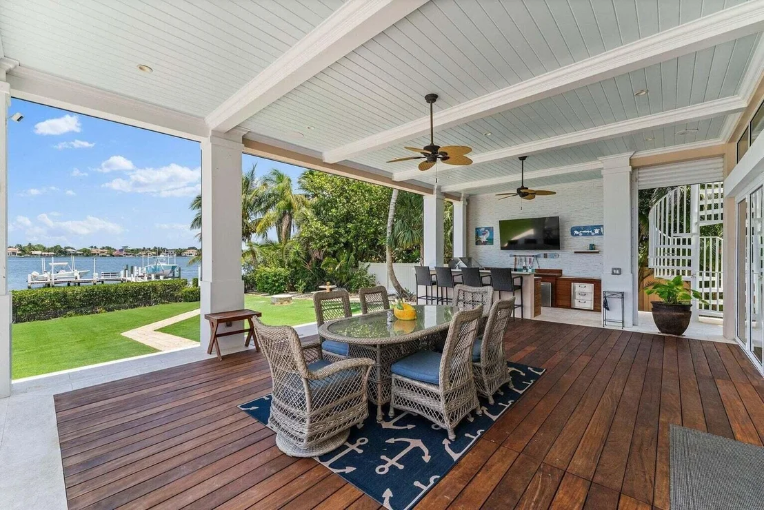 Photo of 5874 Pennock Point Road