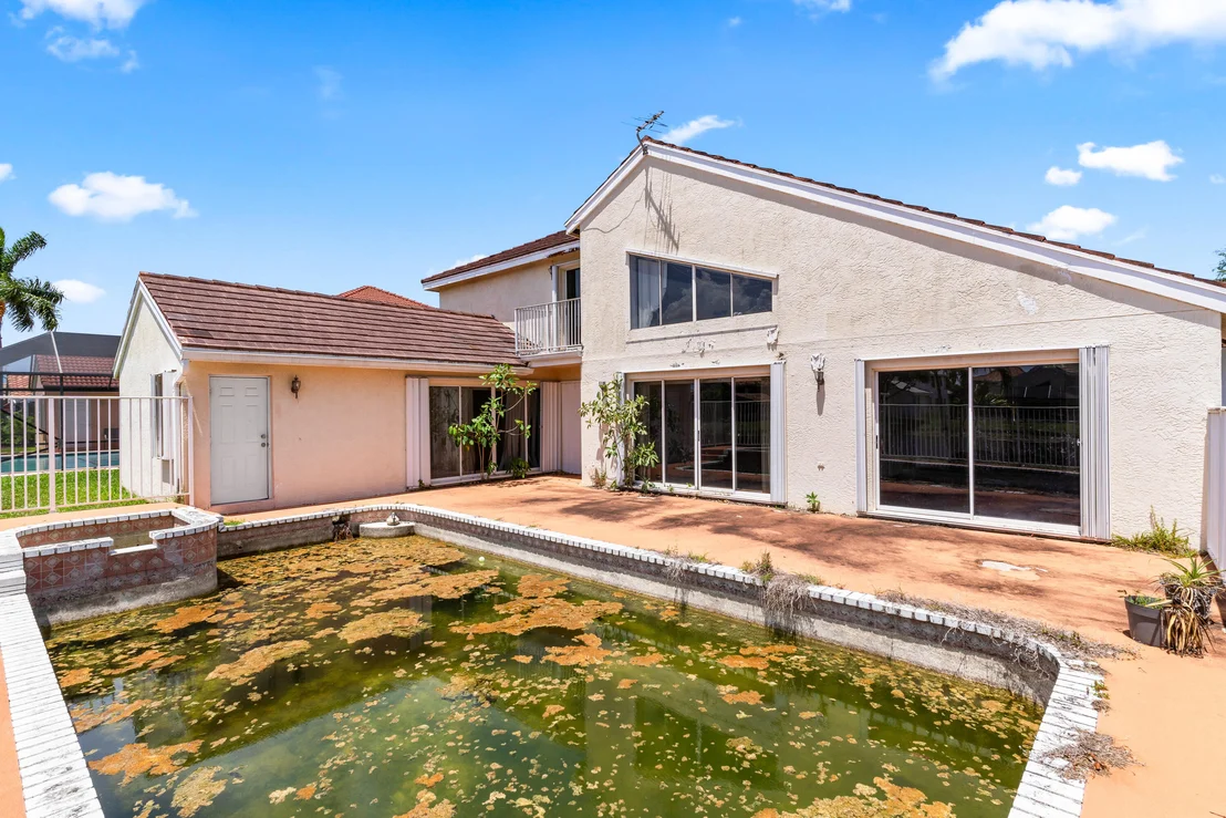 Photo of 8885 Spring Valley Drive