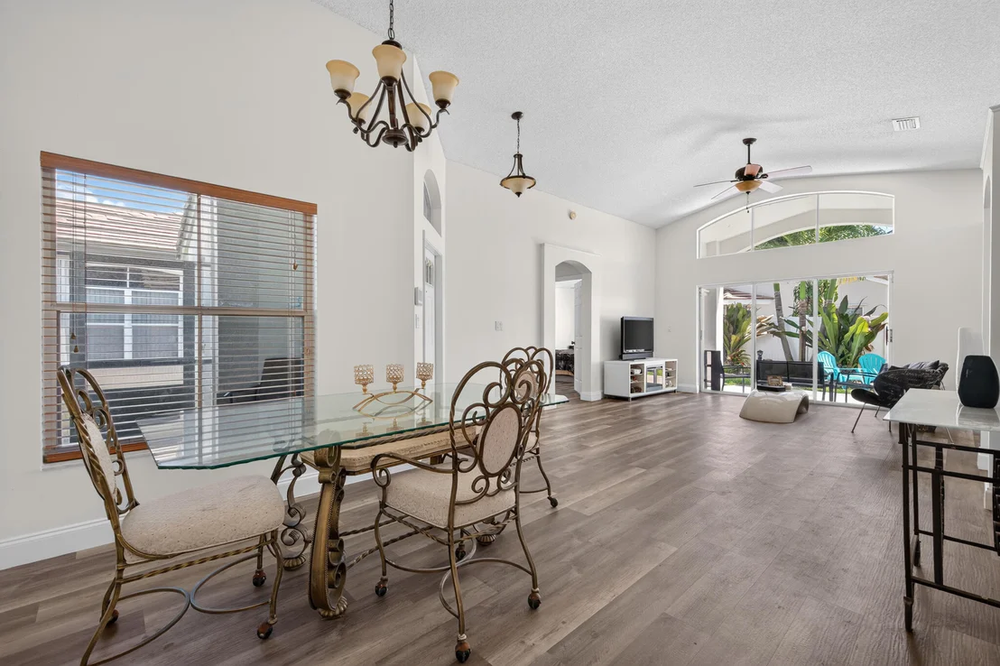 Photo of 7816 MANOR FOREST Lane