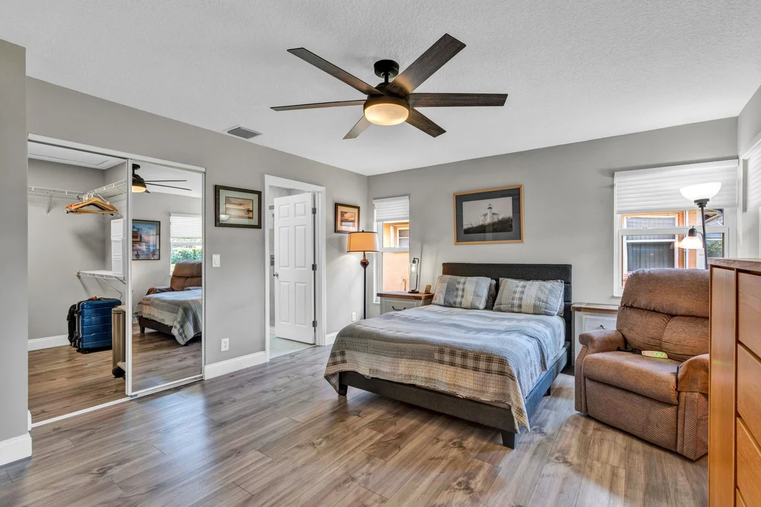 Photo of 5674 Royal Lake Circle
