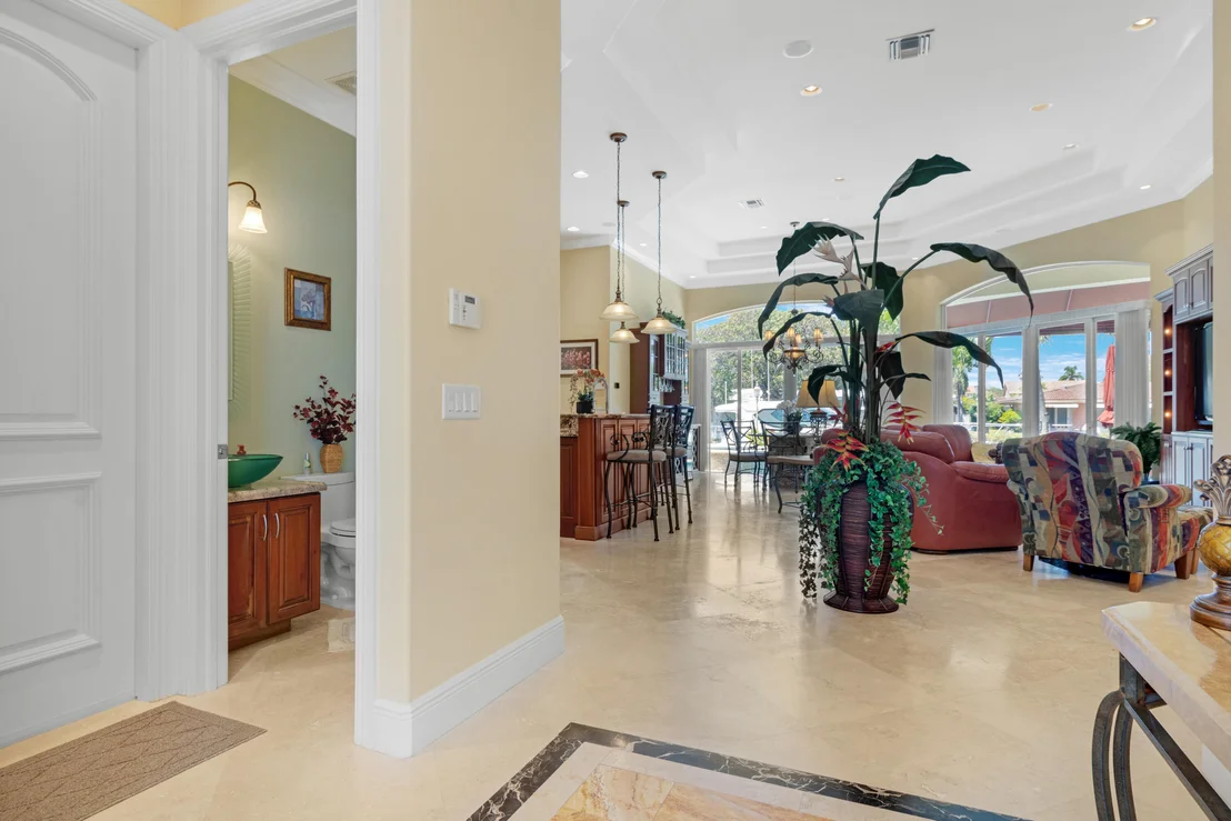 Photo of 371 SE 15th Avenue