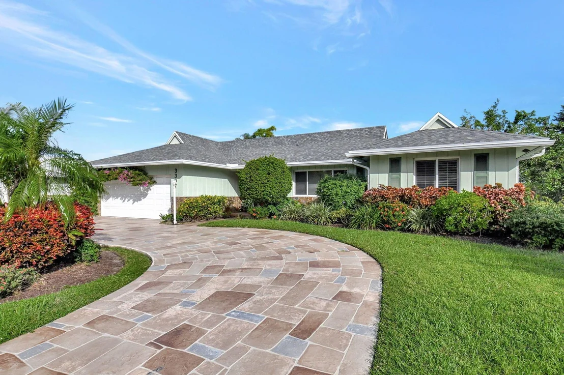 Photo of 3307 Lakeview Drive