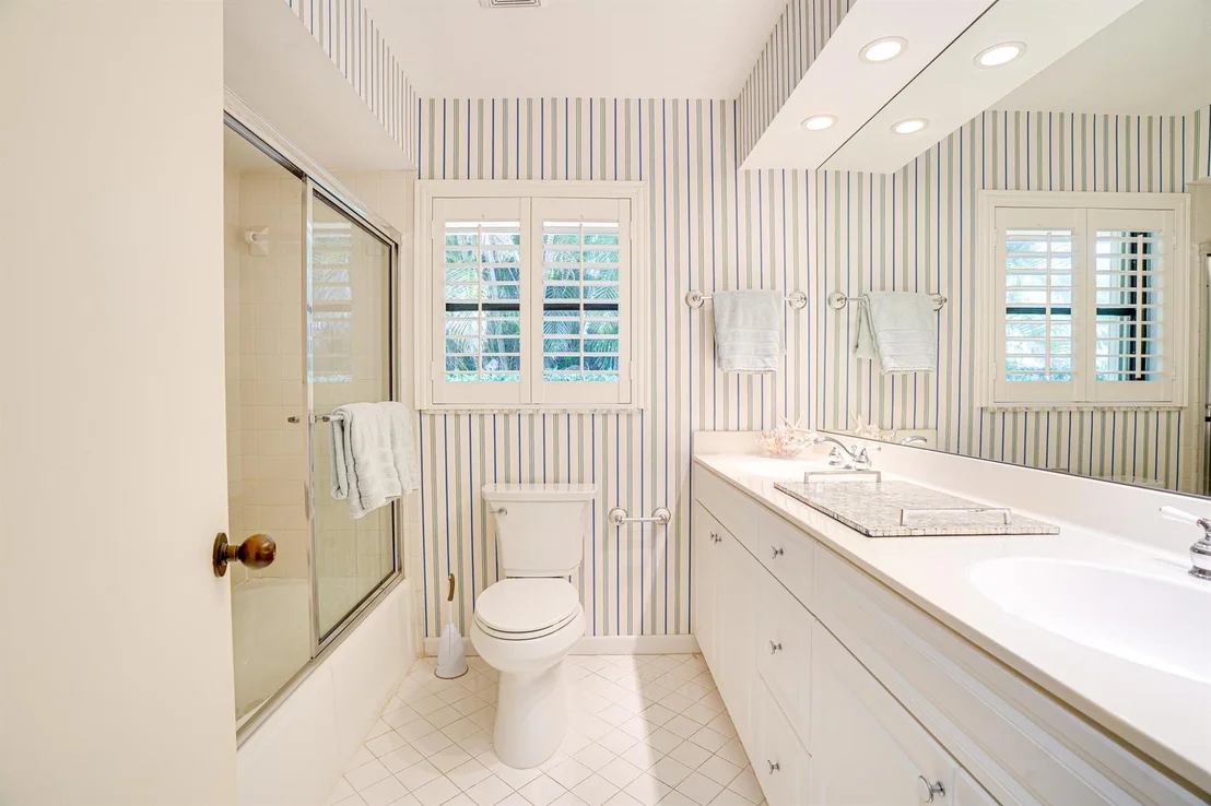 Photo of 3451 SE Fairway W
