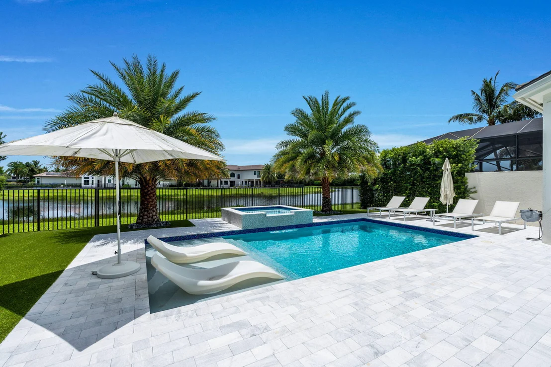 Photo of 16813 PAVILION Way
