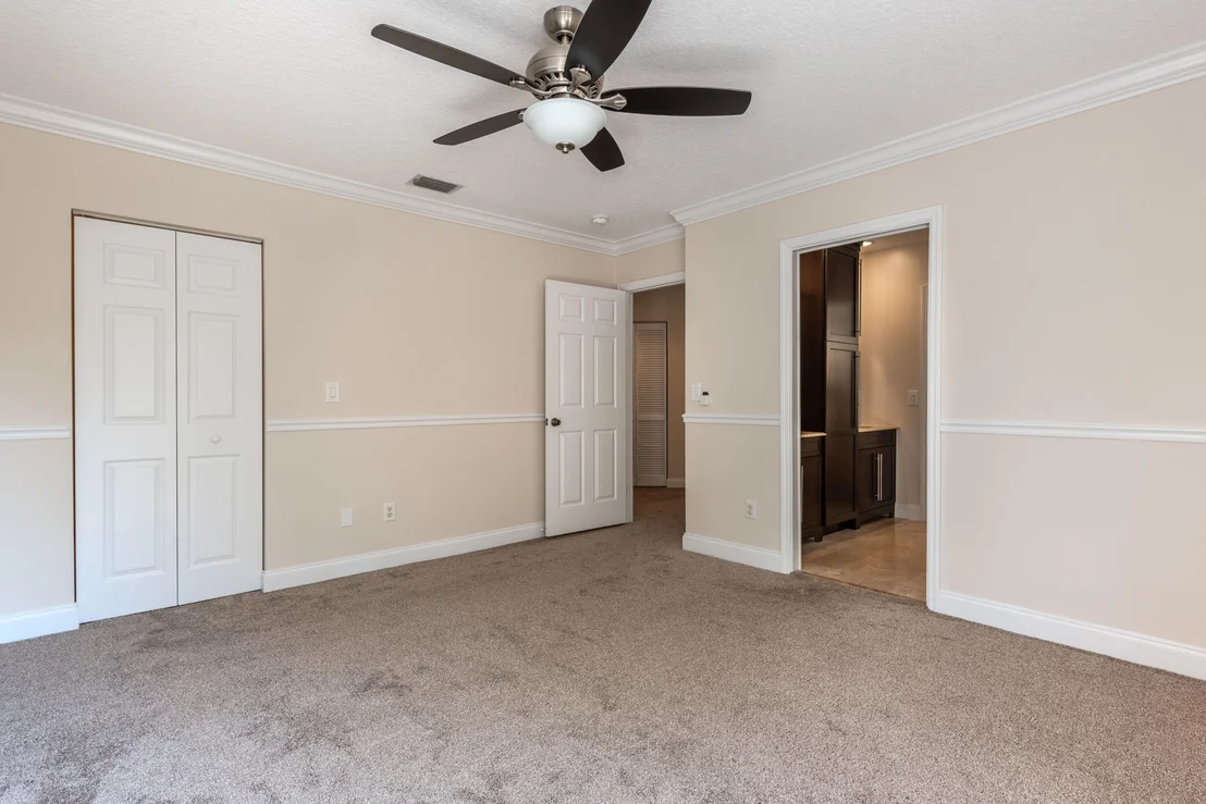 Photo of 6869 Hendry Drive