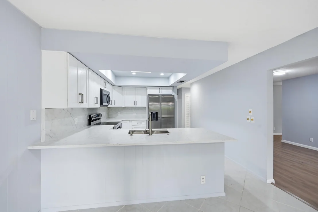 Photo of 5935 Glenbrook Drive