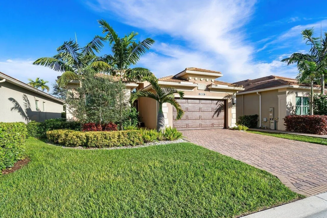 Photo of 15434 Blue River Road