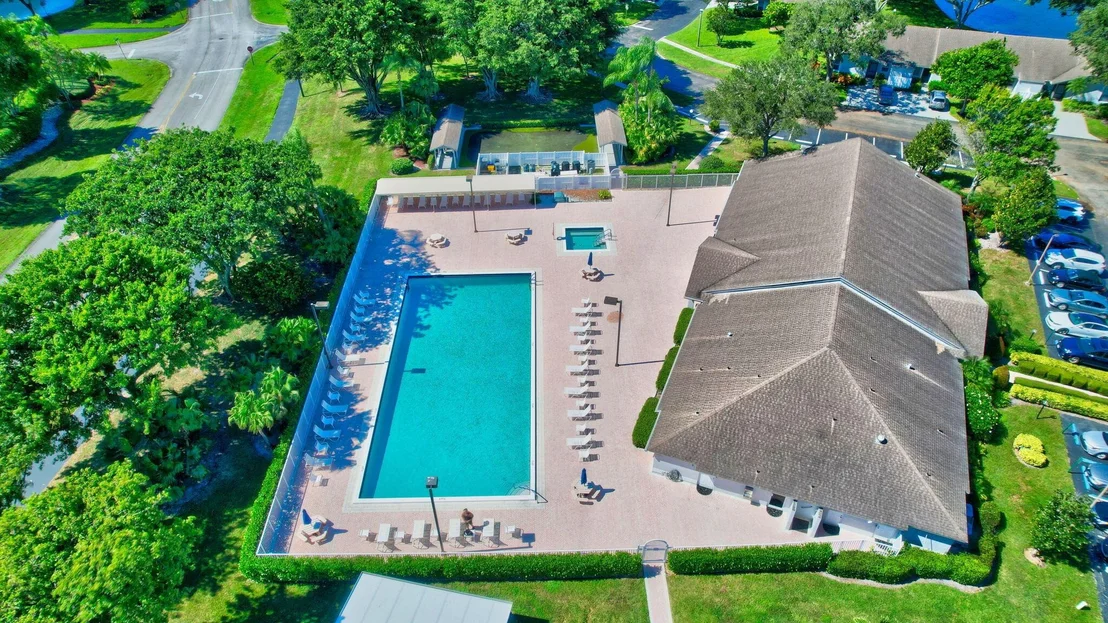 Photo of 8269 Springtree Road