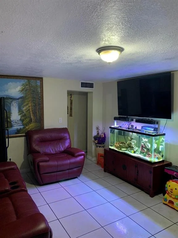Photo of 77 Caroline Drive