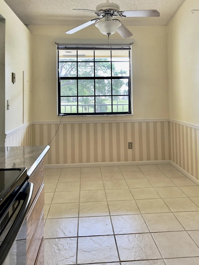 Photo of Unit B at 1002 Keystone Drive
