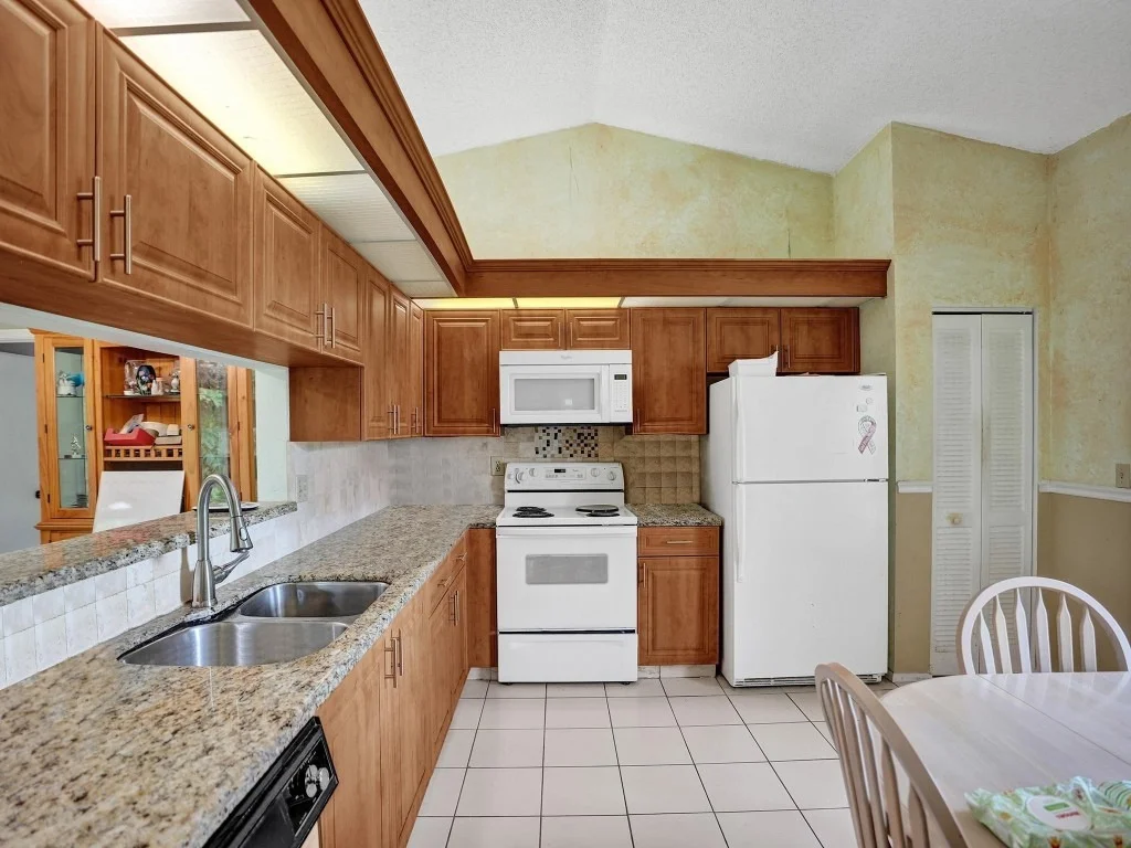 Photo of 9175 Bedford Drive
