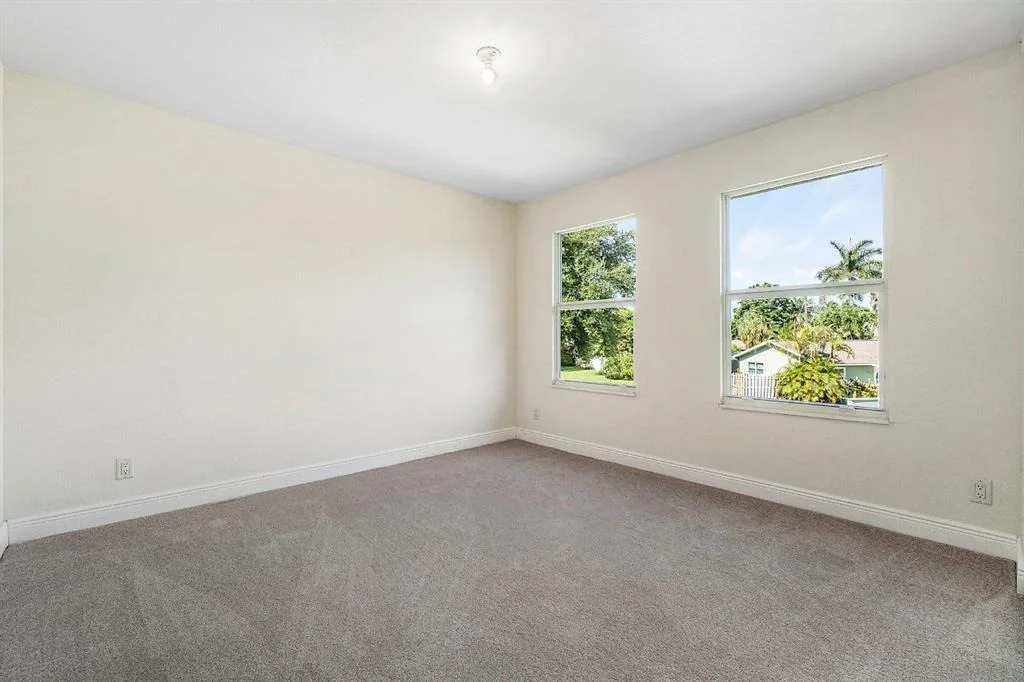 Photo of 667 Eagle Circle