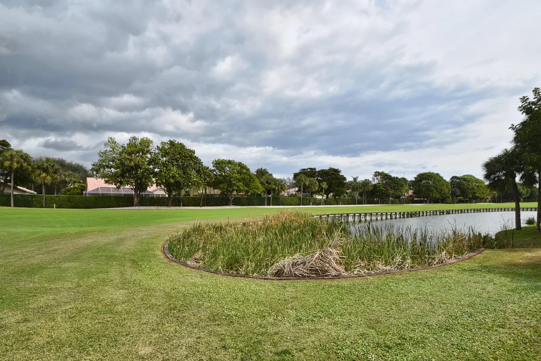 Photo of 3943 Live Oak Boulevard