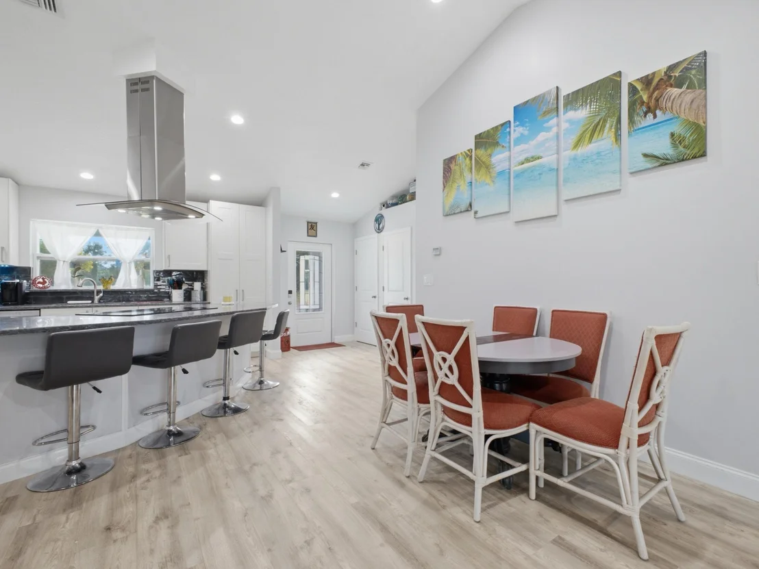 Photo of 14171 BIDDEX Road