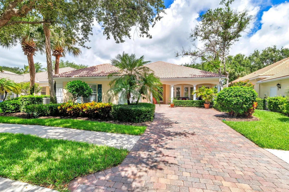 Photo of 1102 Orinoco Way