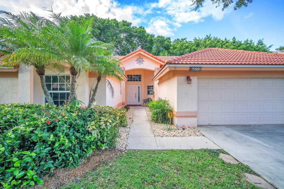 Photo of 6652 Hatteras Drive