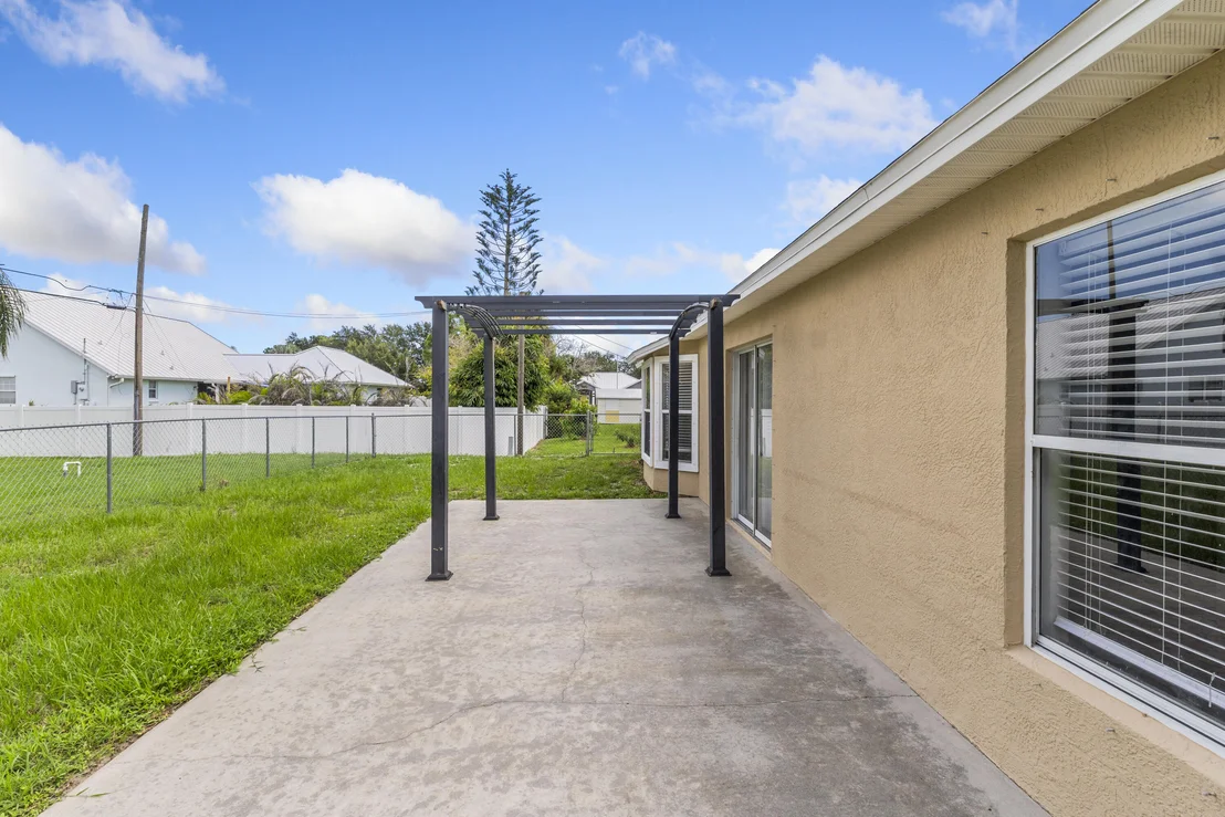 Photo of 717 Tulip Drive