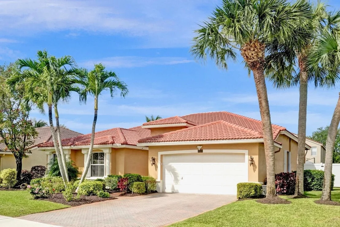 Photo of 6127 Indian Forest Circle