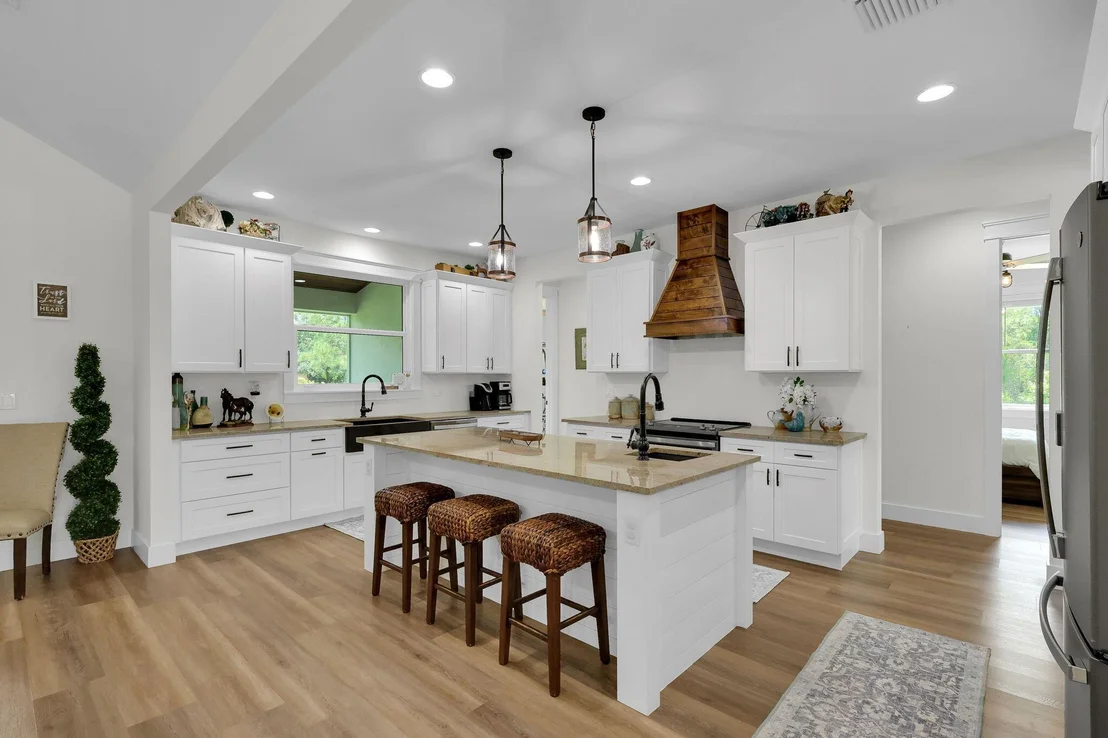 Photo of 10610 Pine Needle Drive