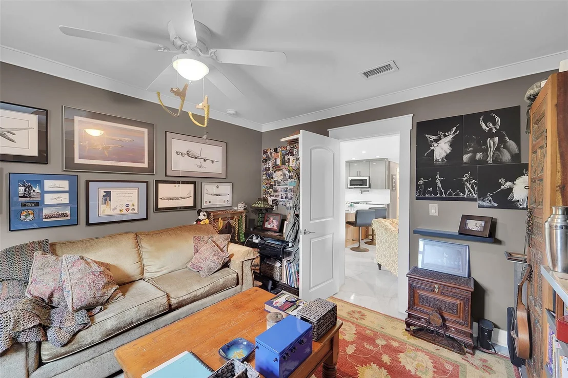 Photo of 240 SE 15th Avenue