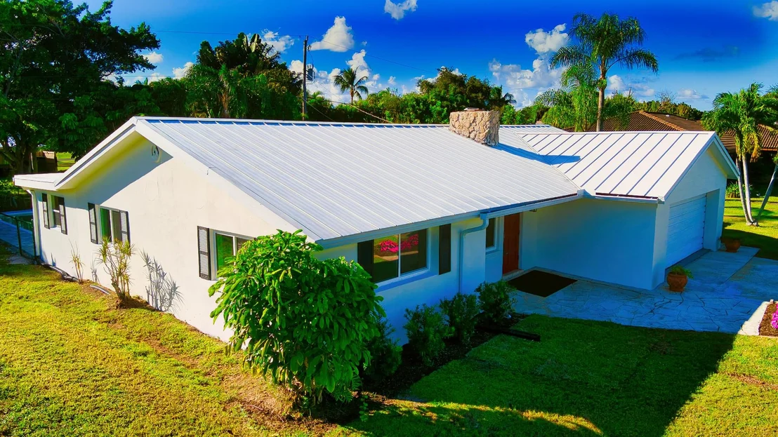Photo of 2416 NW Everglades Boulevard