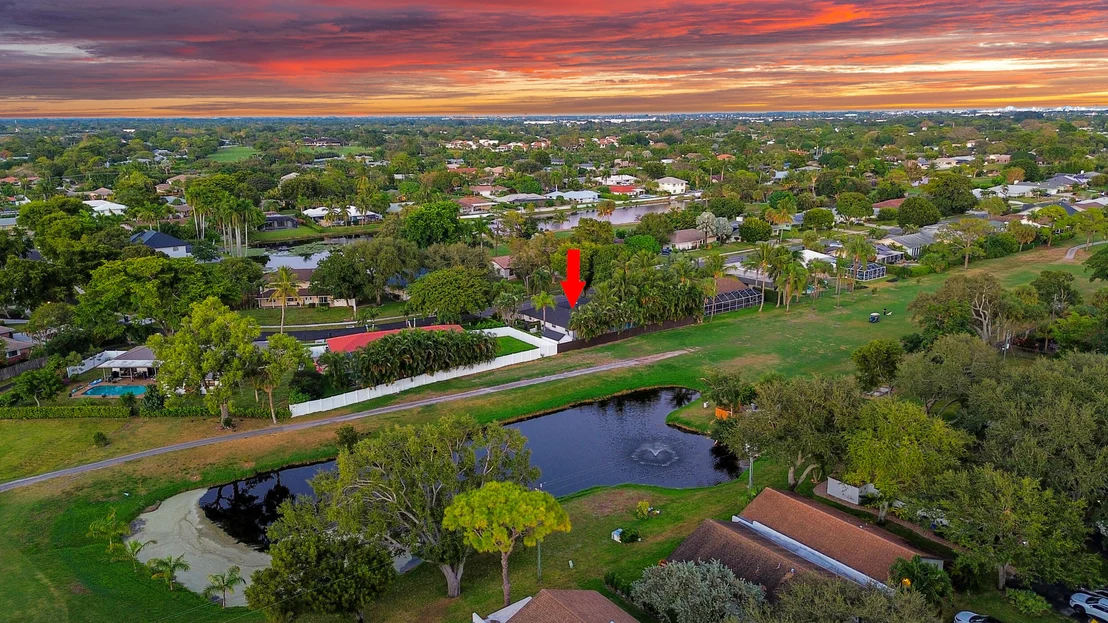 Photo of 3544 Lakeview Drive