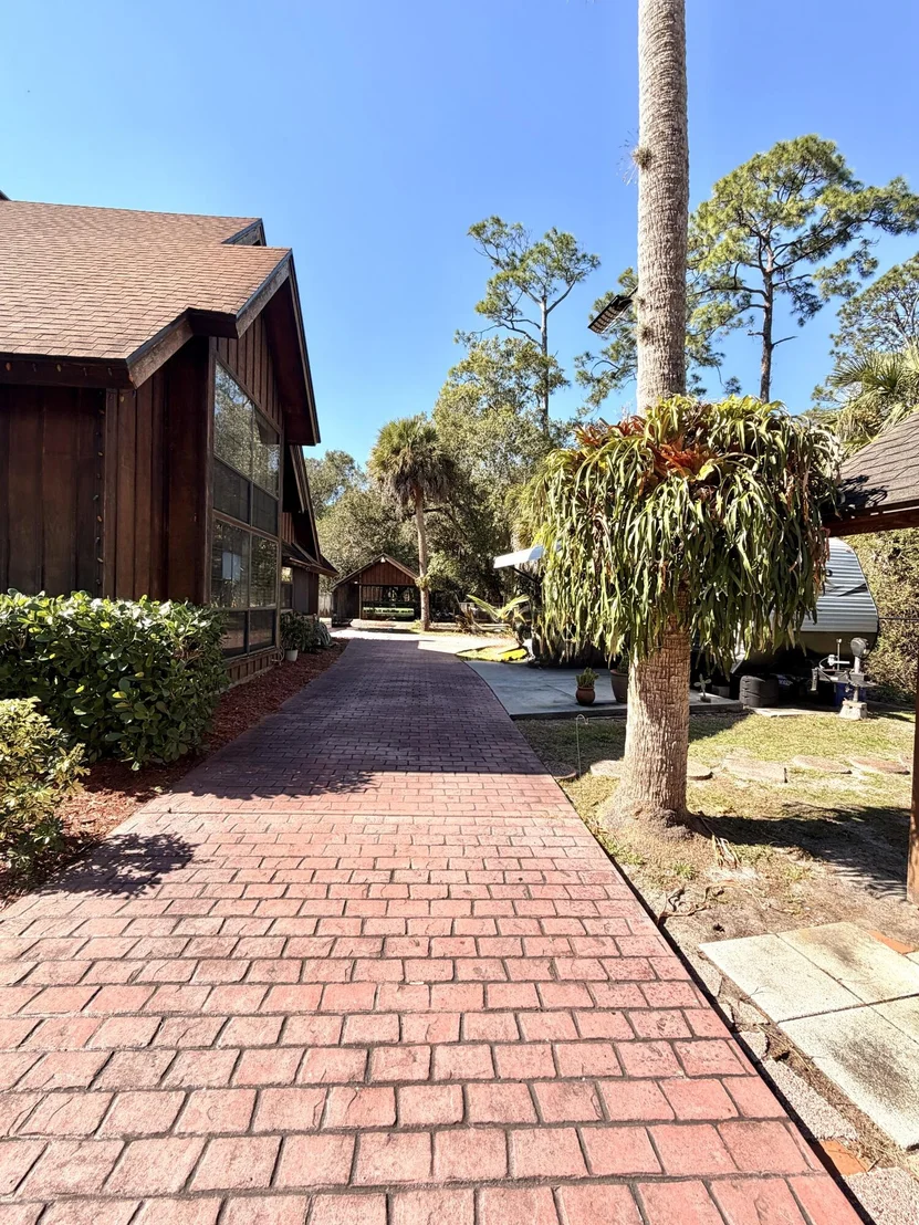 Photo of 505 SE 18th Way