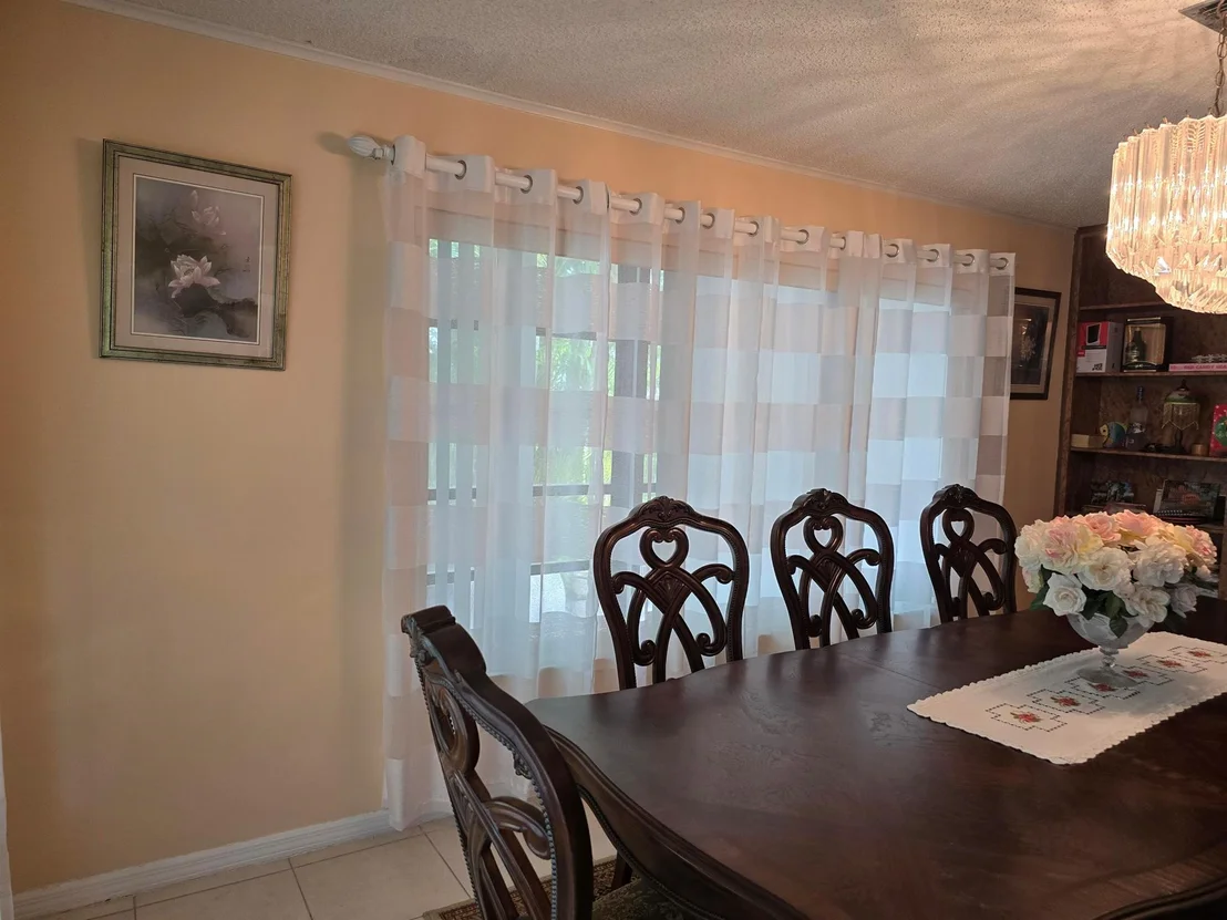 Photo of 304 Knob Hill Boulevard