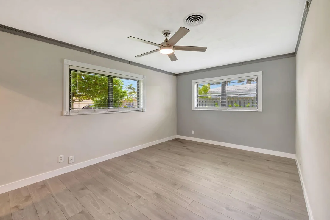 Photo of 1233 SE 12th Terrace