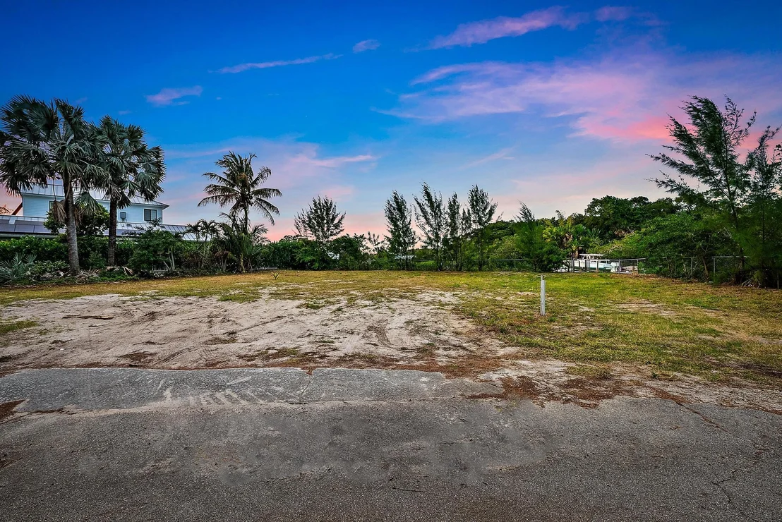 Photo of 1310 Peninsular Road