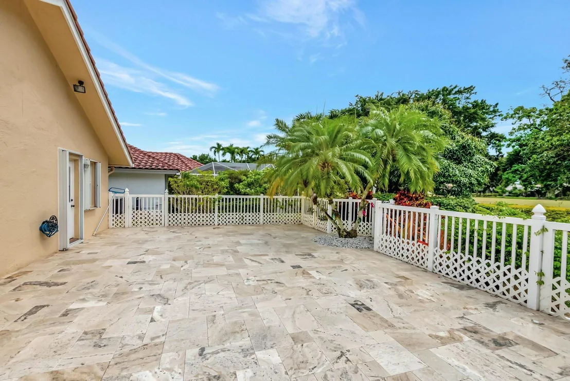Photo of 10423 Canoe Brook Circle