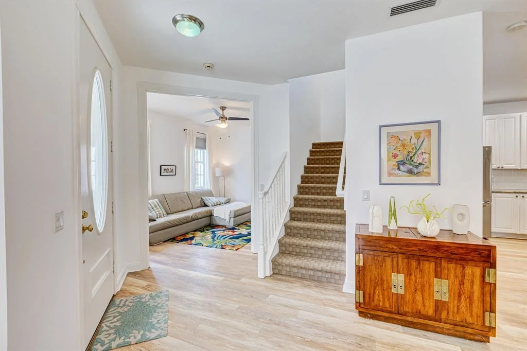 Photo of 185 Barbados Drive