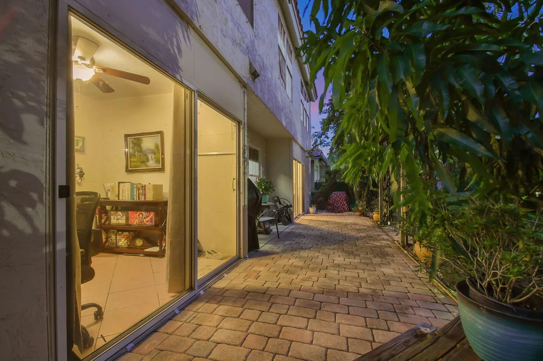 Photo of 5565 American Circle