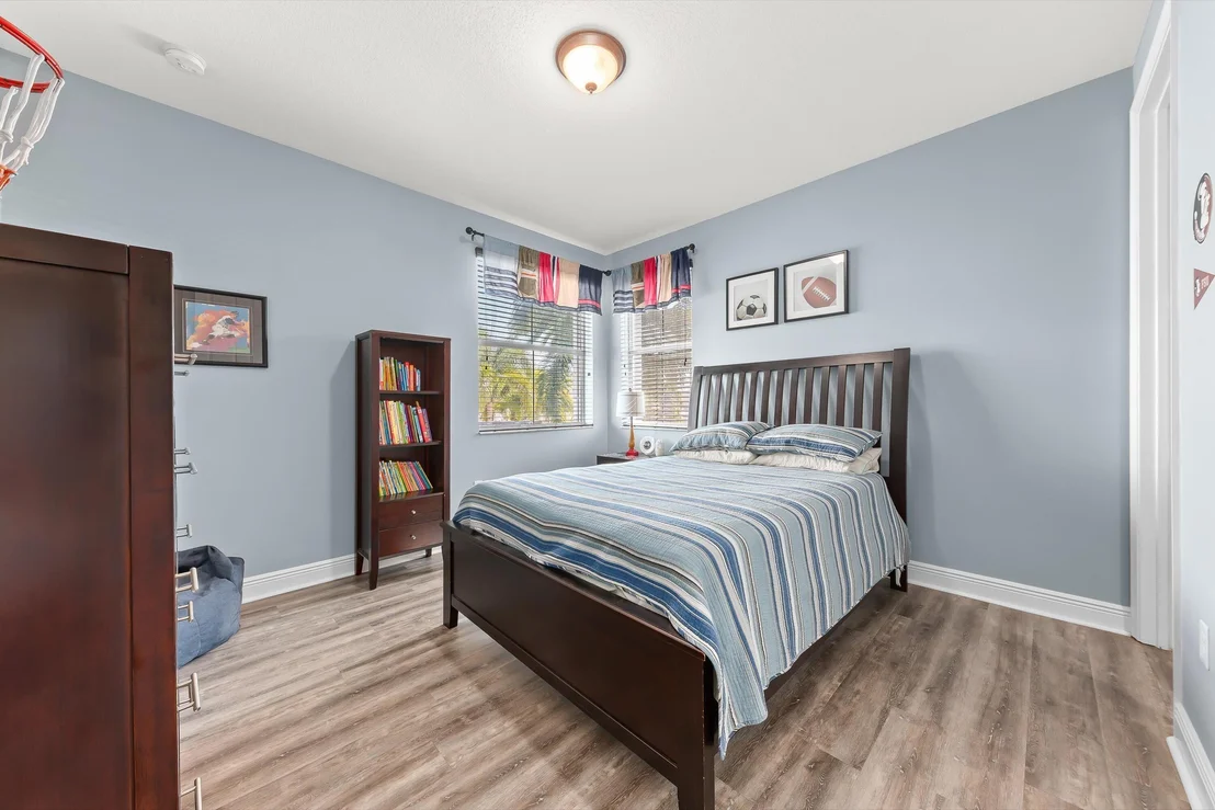 Photo of 9724 Phipps Lane