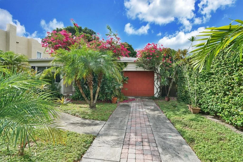 Photo of 210 Edgewood Drive