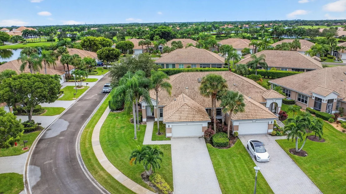 Photo of 6900 Cairnwell Drive