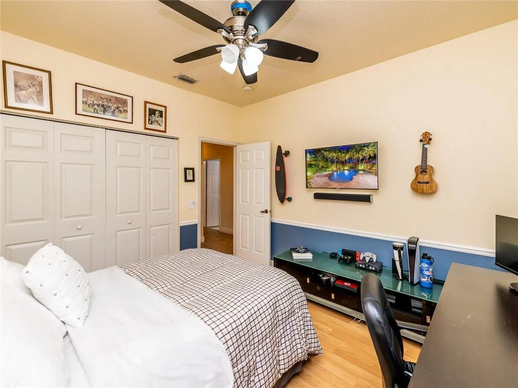 Photo of 1672 Eagle Bend