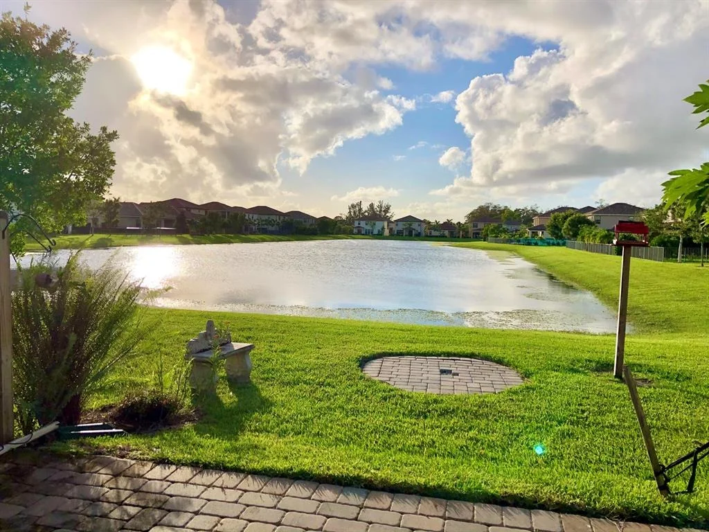 Photo of 4591 Sandy Cove Terrace