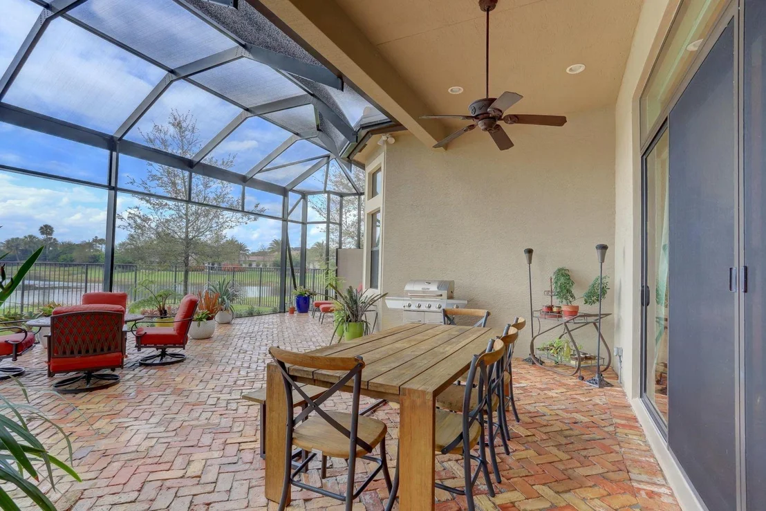 Photo of 16783 Pavilion Way