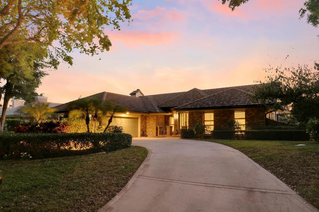Photo of 18421 SE Heritage Drive