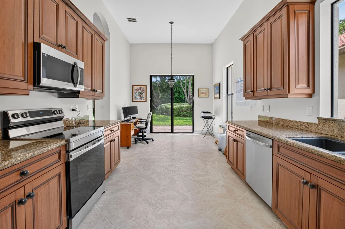Photo of 9732 Isles Cay Drive
