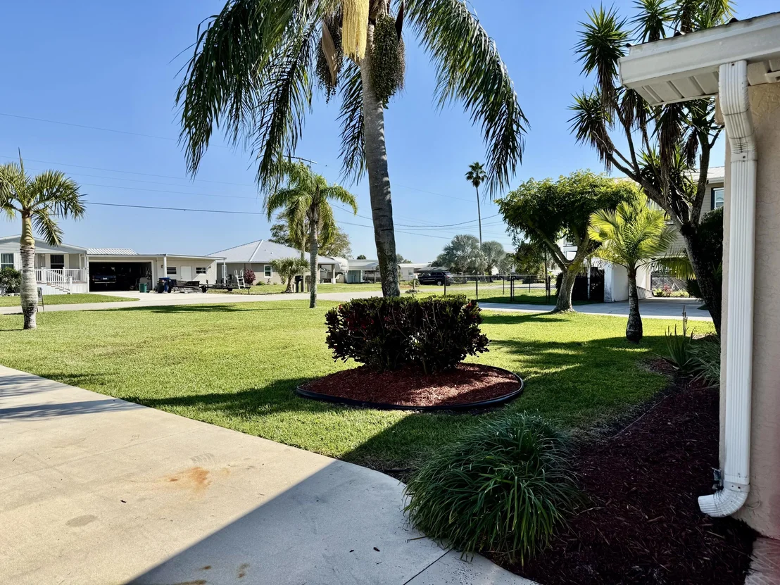 Photo of 1183 Canal Way