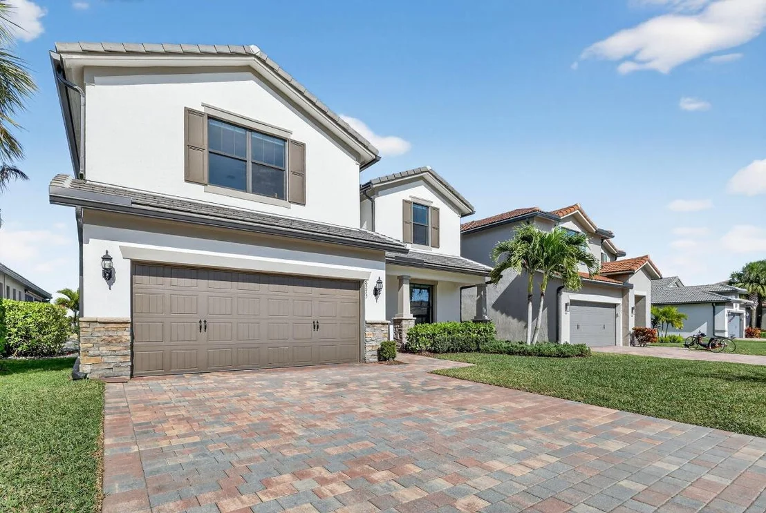 Photo of 8275 Pedigree Circle