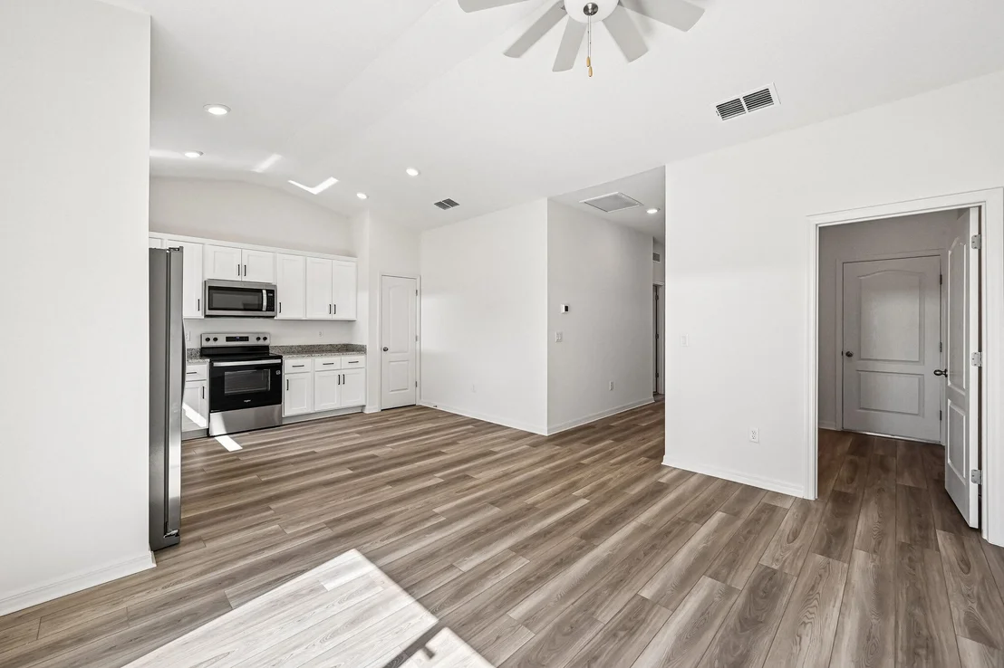 Photo of 5808 Sunset Boulevard