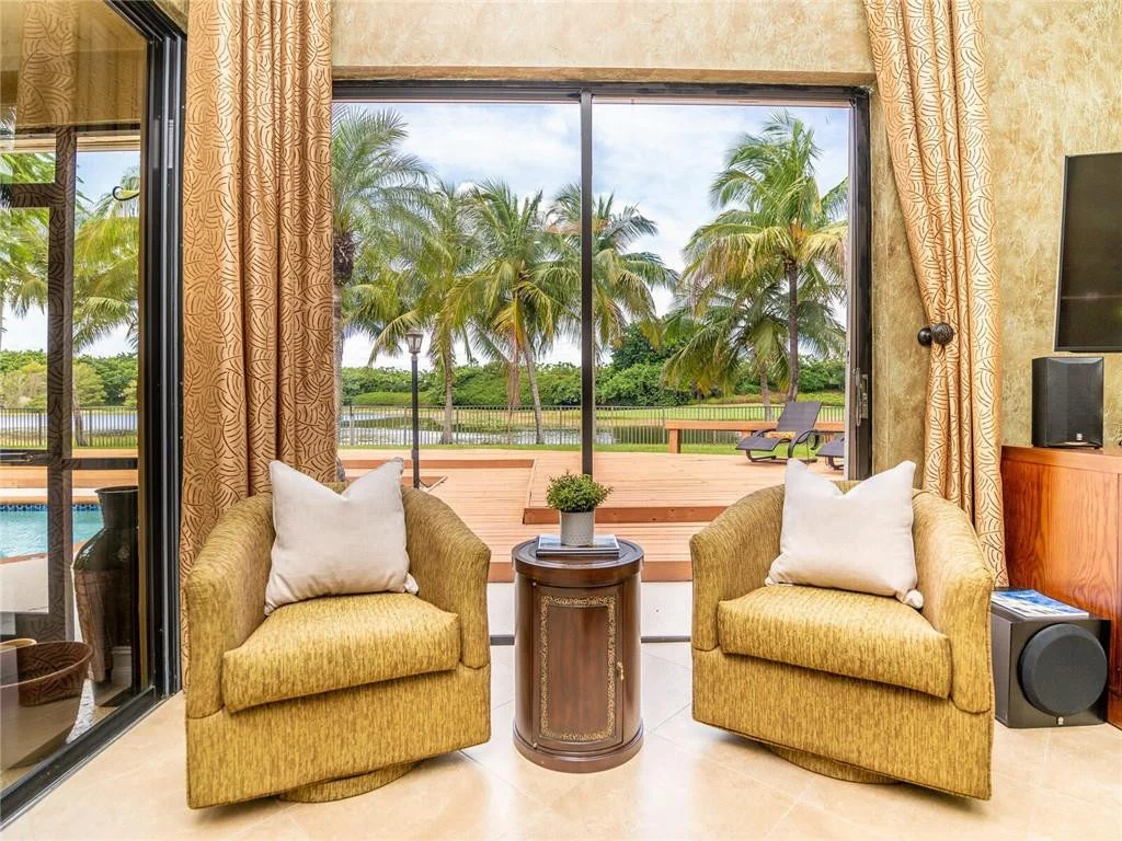 Photo of 391 Coconut Circle